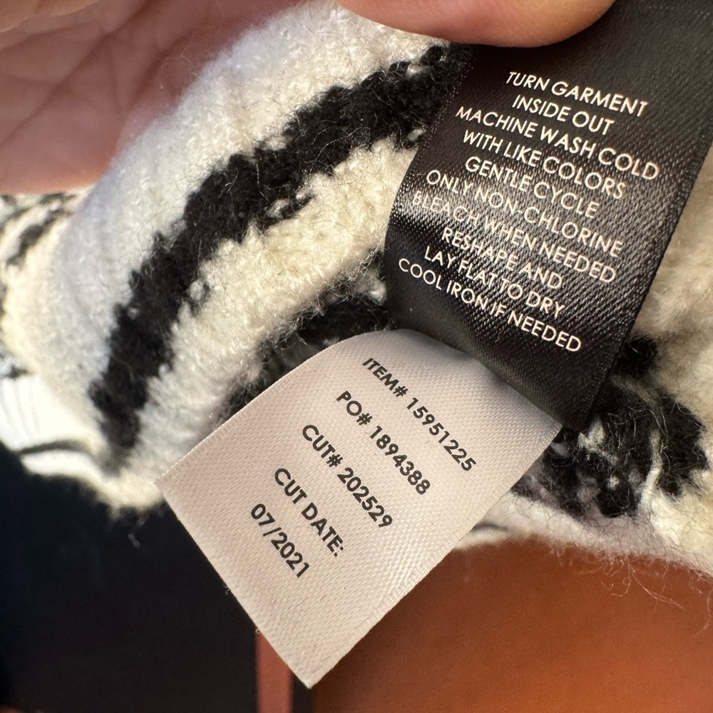 houndstooth pattern sweater - Picture 7 of 8